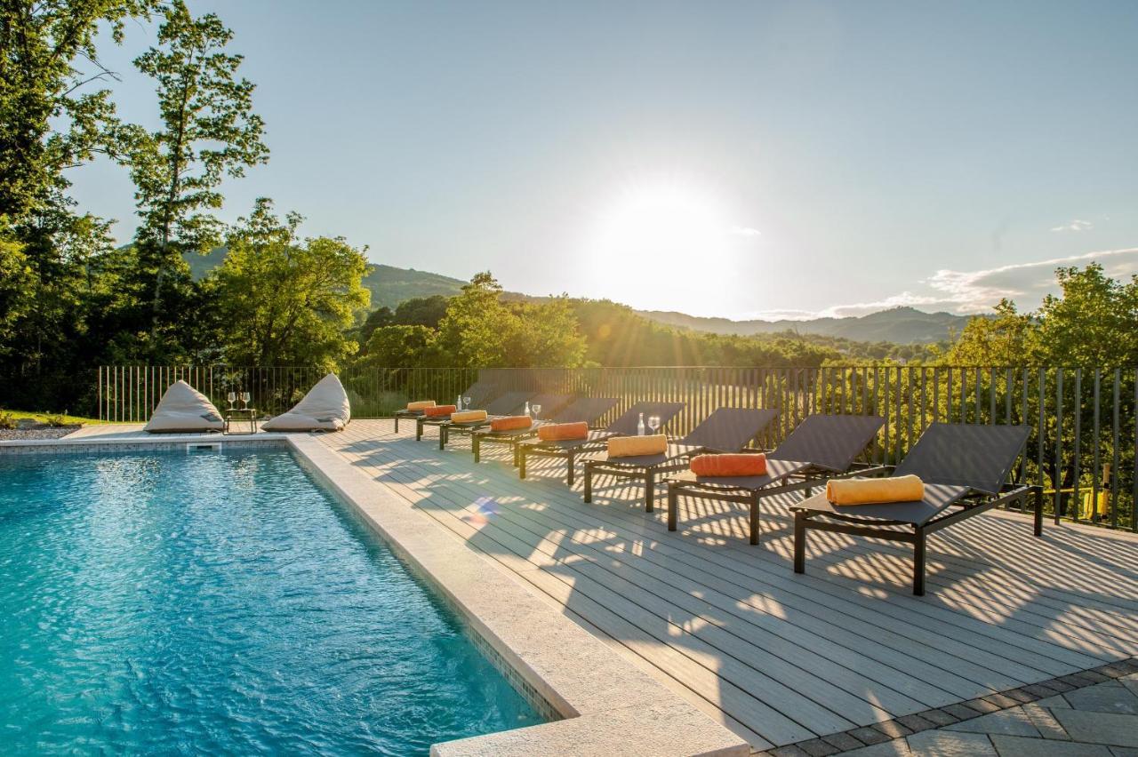 Luxury Villa Santa Cruz With Xl Pool And Jacuzzi Potpican Ngoại thất bức ảnh